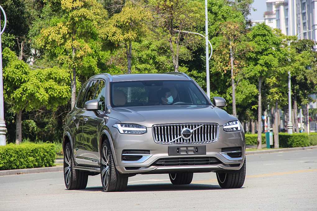 Một mẫu XC90 T8 tại TP HCM.